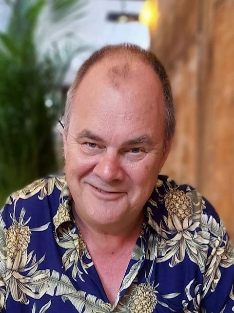 Forfatter Henning Petersen